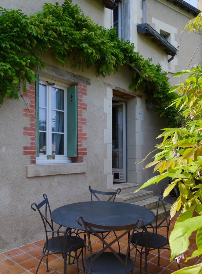 Le Petit Jardin Yoyo Monts Exterior photo